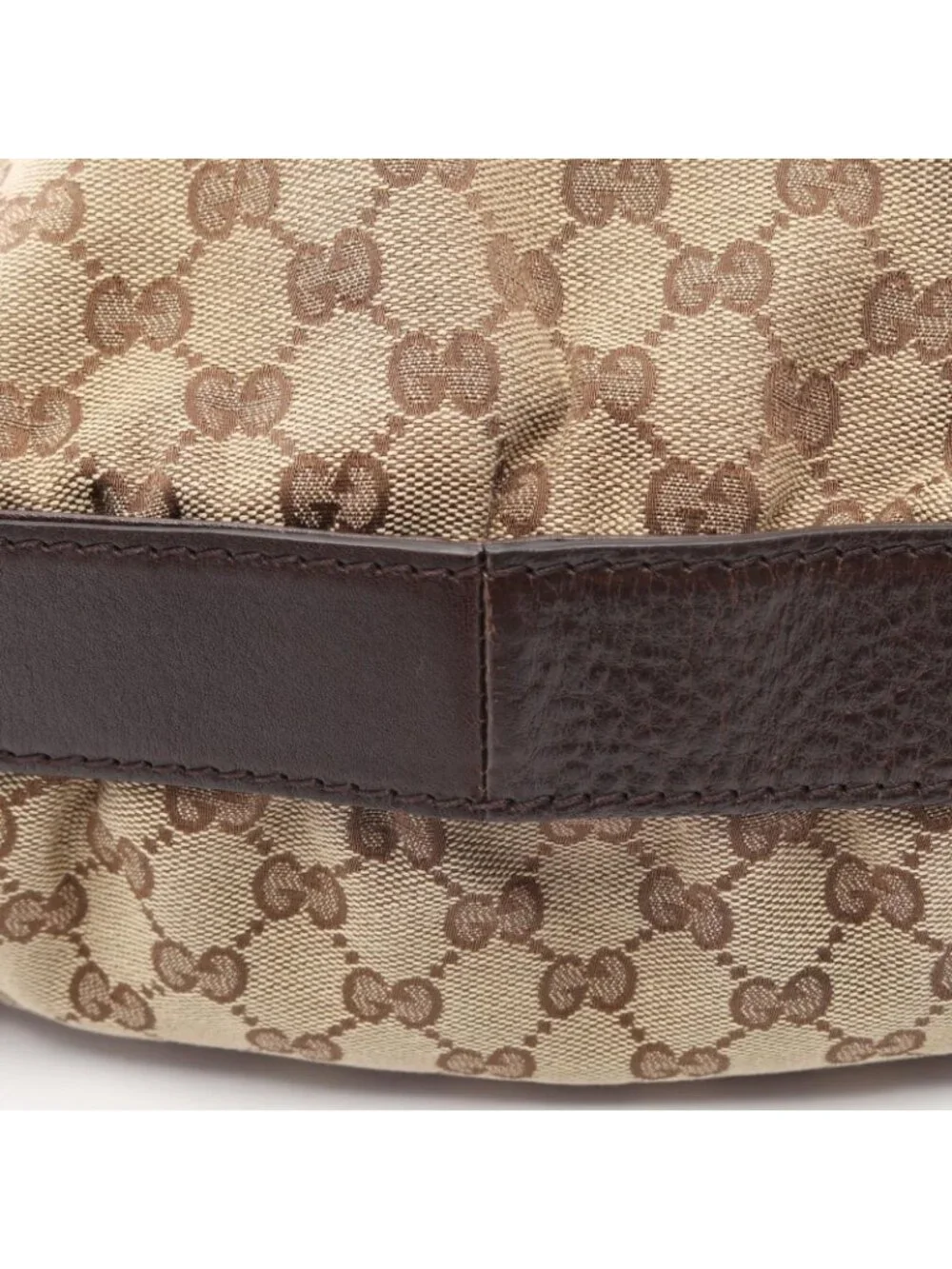 Gucci slight signs